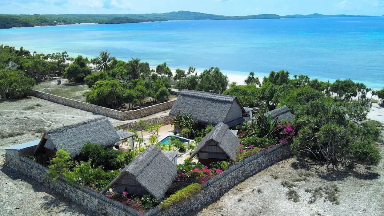 Loedi Bungalows Rote Island